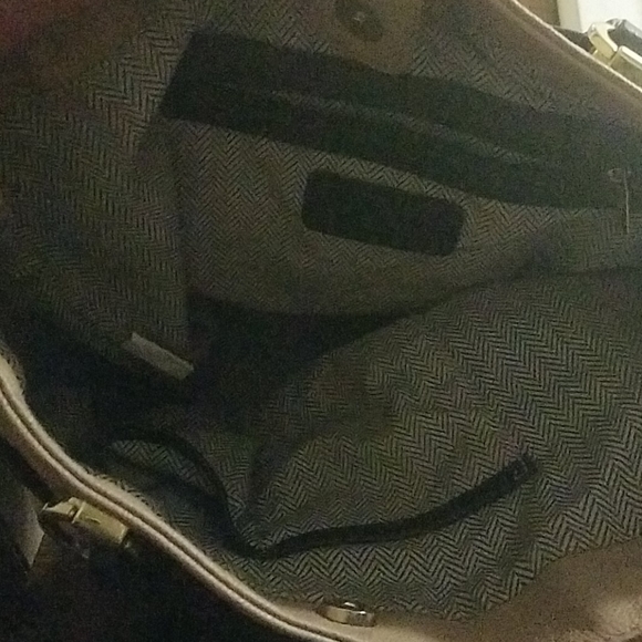 Steve Madden leather purse - Picture 3 of 3